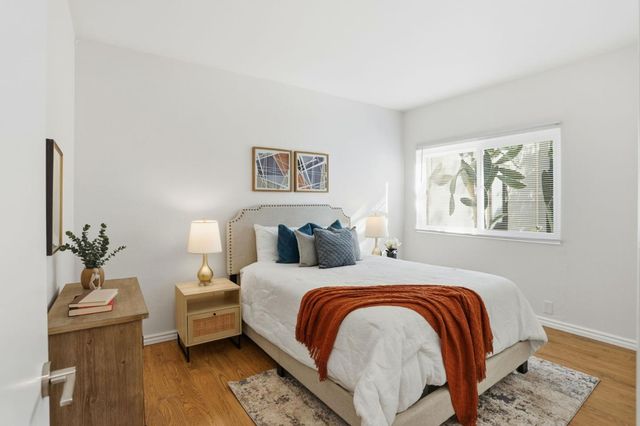 1400 Bowe Ave 902, Santa Clara, CA 95051