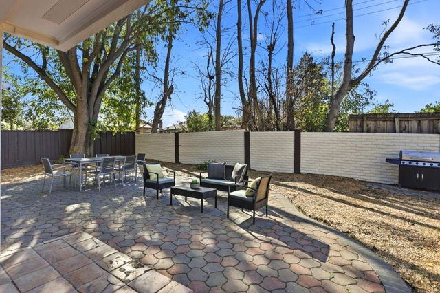 1400 Bowe Ave 902, Santa Clara, CA 95051