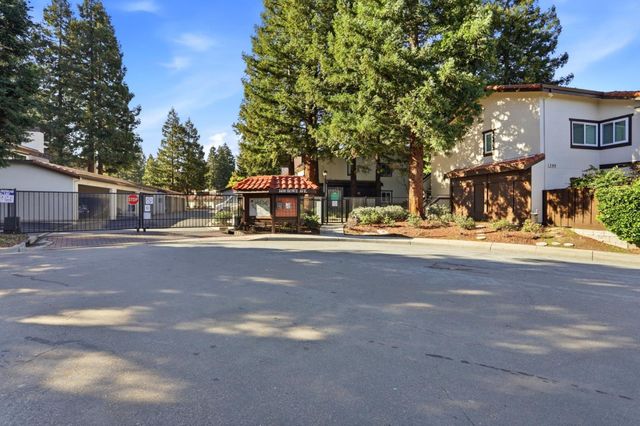 1400 Bowe Ave 902, Santa Clara, CA 95051