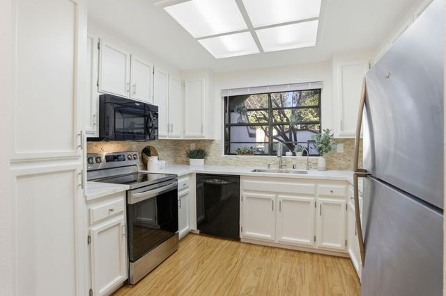 1400 Bowe Ave 902, Santa Clara, CA 95051