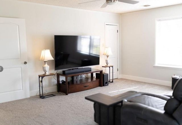 188 Cavalry Rd, Victoria, TX 77905