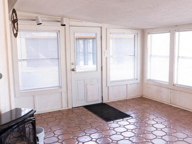 188 Cavalry Rd, Victoria, TX 77905