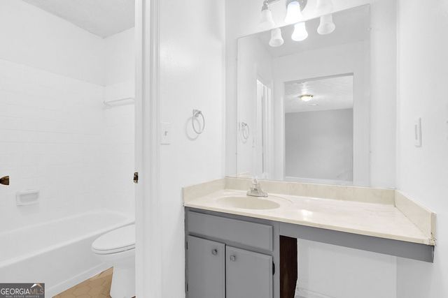 5409 Biffle Downs Road, Stone Mountain, GA 30088