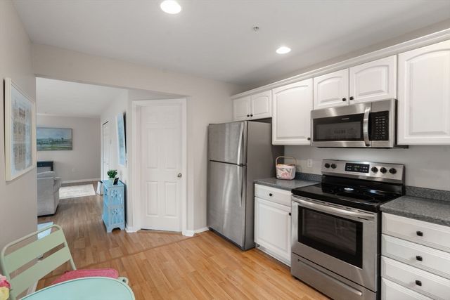 894 East Street 3, Walpole, MA 02081
