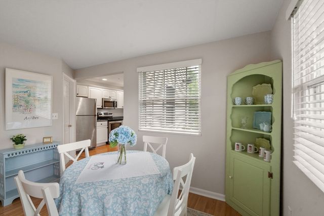 894 East Street 3, Walpole, MA 02081