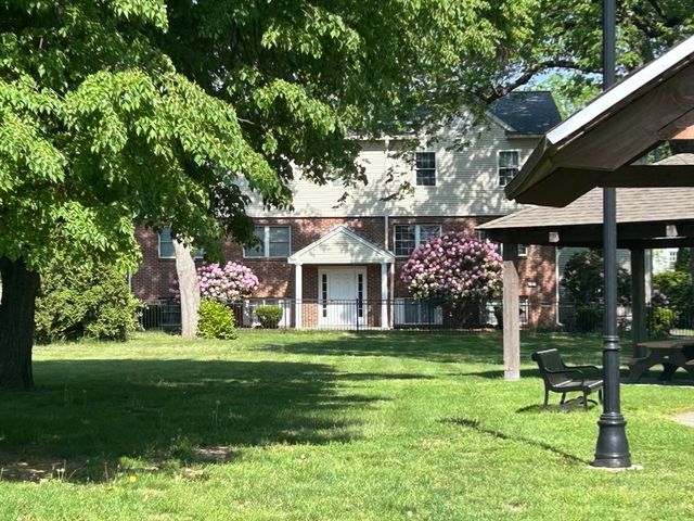 894 East Street 3, Walpole, MA 02081