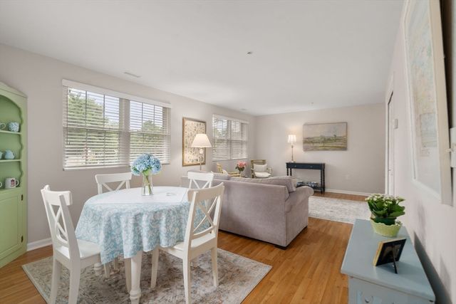 894 East Street 3, Walpole, MA 02081