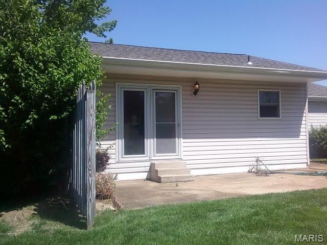 1972 Shoreham Drive, Florissant, MO 63033