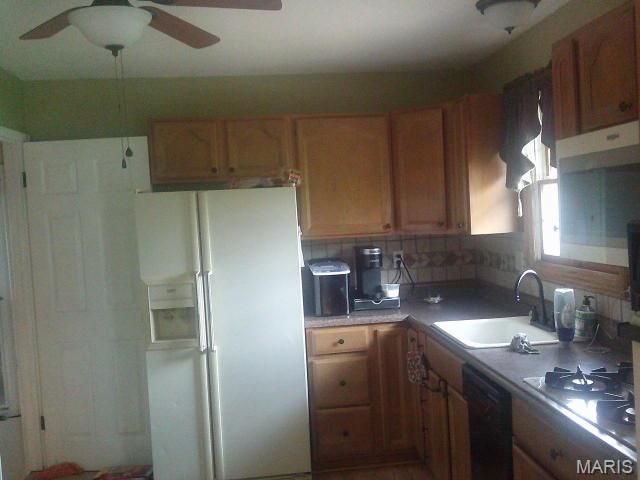 1972 Shoreham Drive, Florissant, MO 63033