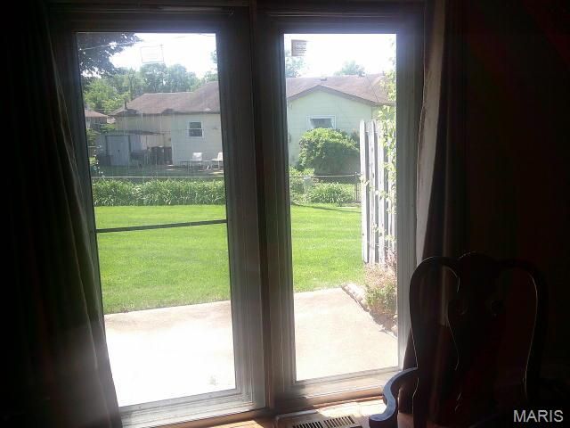 1972 Shoreham Drive, Florissant, MO 63033