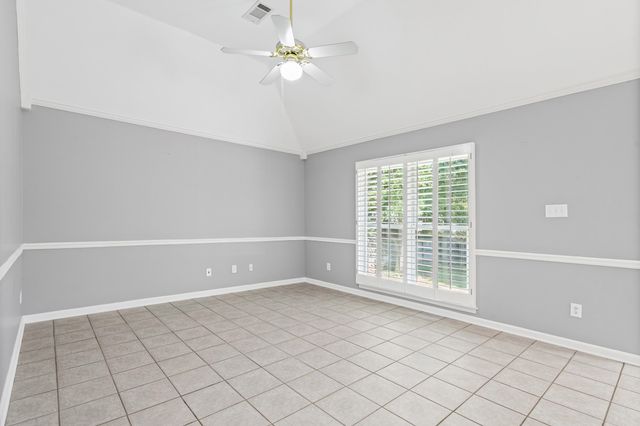 8217 THORNE DR, Bartlett, TN 38002