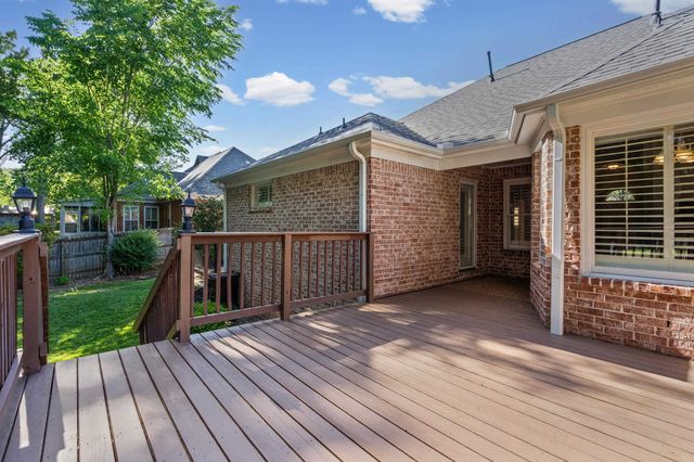 8217 THORNE DR, Bartlett, TN 38002