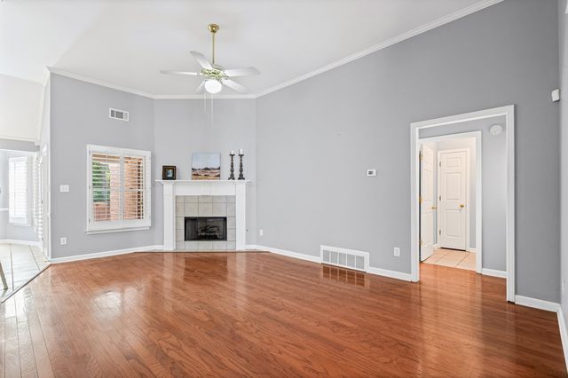 8217 THORNE DR, Bartlett, TN 38002