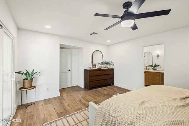 3527 S OAK Street, Tempe, AZ 85282