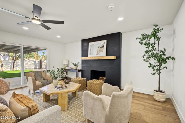 3527 S OAK Street, Tempe, AZ 85282
