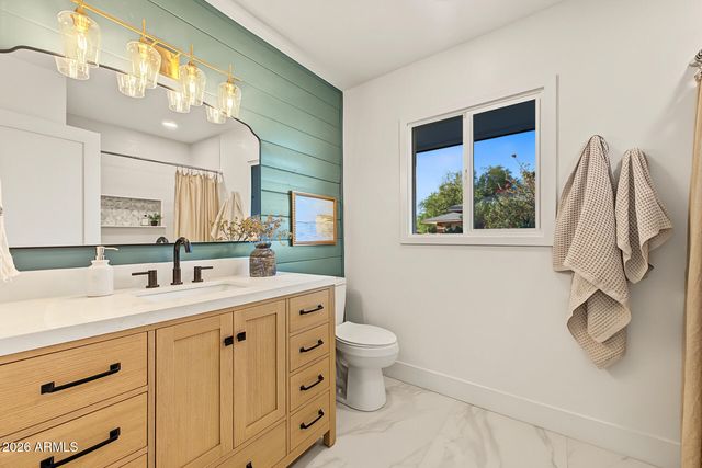 3527 S OAK Street, Tempe, AZ 85282