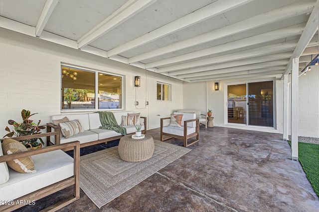 3527 S OAK Street, Tempe, AZ 85282