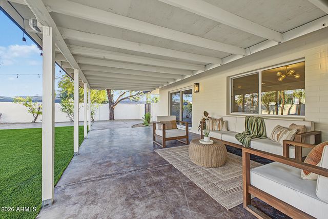 3527 S OAK Street, Tempe, AZ 85282