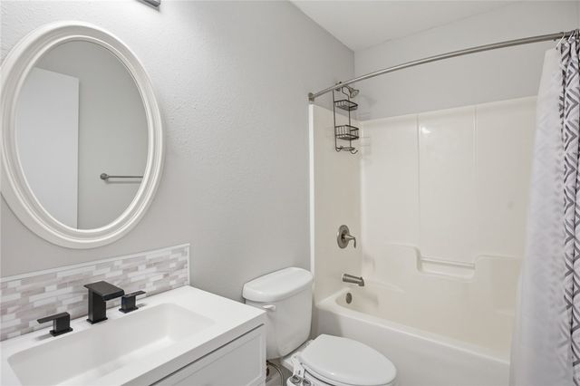 207 Devonhurst Drive, Seneca, SC 29678