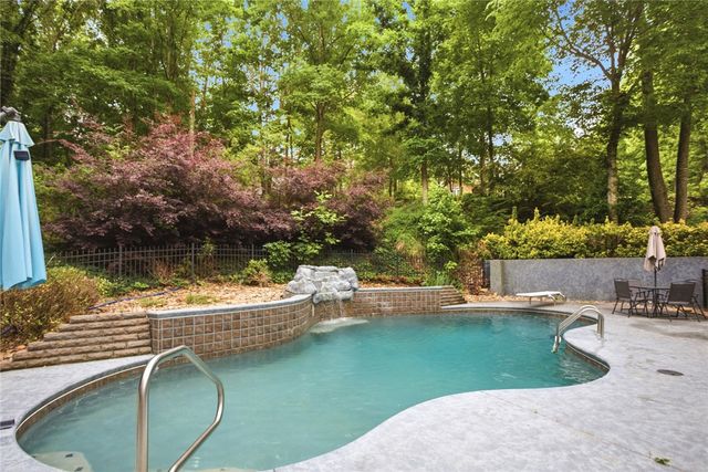 207 Devonhurst Drive, Seneca, SC 29678