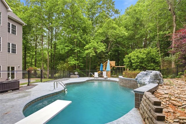 207 Devonhurst Drive, Seneca, SC 29678