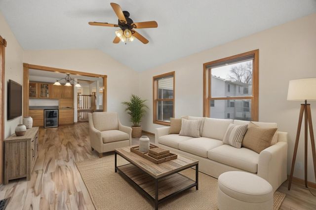 5335 Barry Lane, White Bear Lake, MN 55110