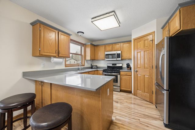 5335 Barry Lane, White Bear Lake, MN 55110