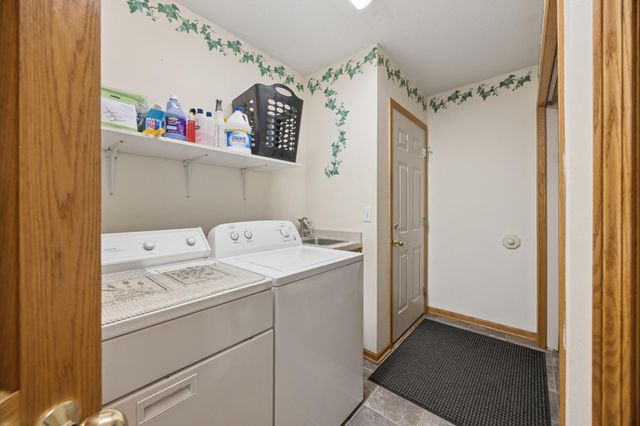 5335 Barry Lane, White Bear Lake, MN 55110