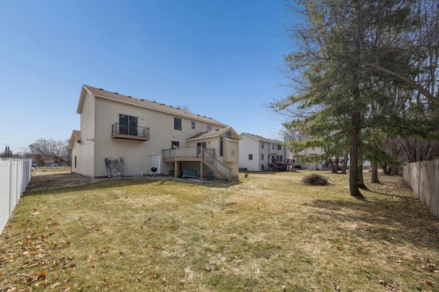 5335 Barry Lane, White Bear Lake, MN 55110