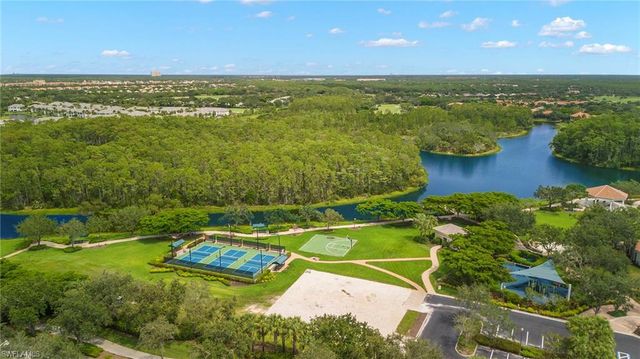 9520 Cypress Hammock CIR # 102, Estero, FL 34135