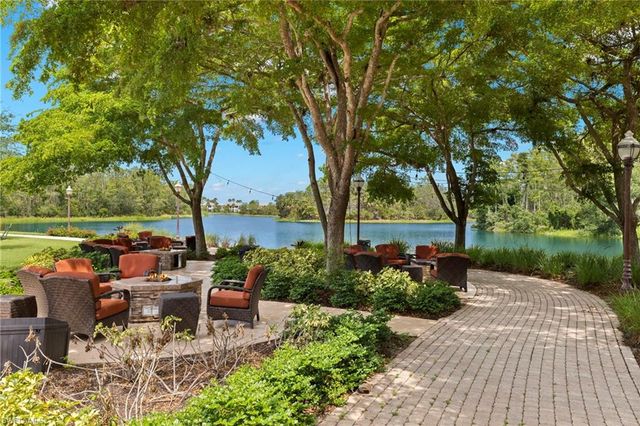 9520 Cypress Hammock CIR # 102, Estero, FL 34135