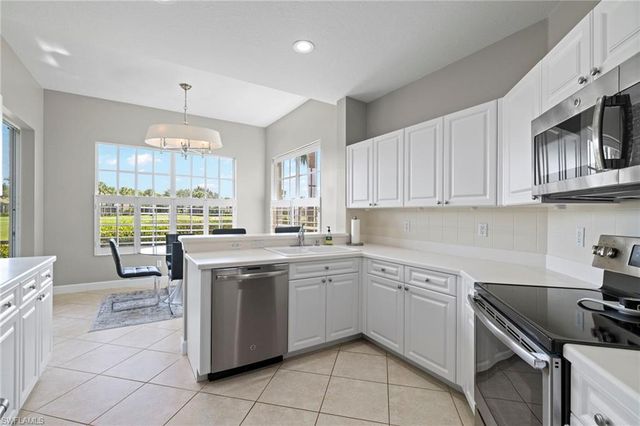 9520 Cypress Hammock CIR # 102, Estero, FL 34135
