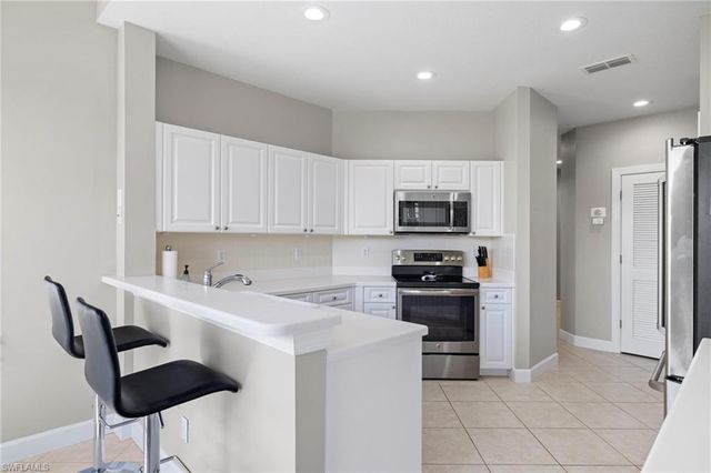 9520 Cypress Hammock CIR # 102, Estero, FL 34135