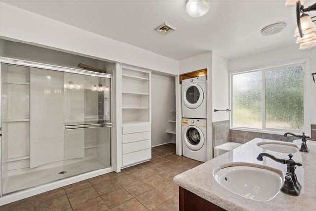 15621 E Saltese Rd, Spokane Valley, WA 99037