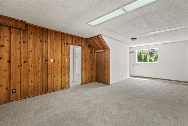 15621 E Saltese Rd, Spokane Valley, WA 99037