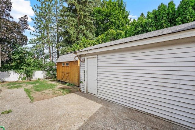 15621 E Saltese Rd, Spokane Valley, WA 99037
