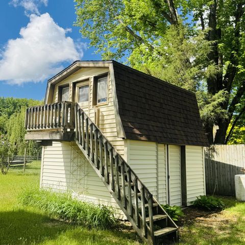 17645 Igloo ROAD, Sparta, WI 54656