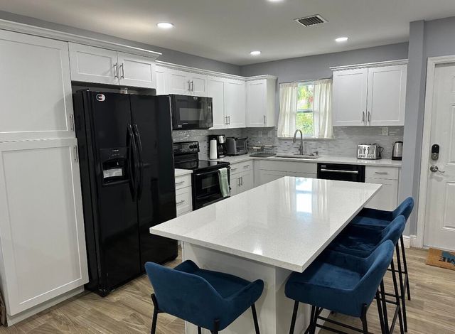 1392 Riverside Circle 1392, Wellington, FL 33414