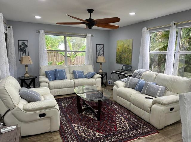 1392 Riverside Circle 1392, Wellington, FL 33414