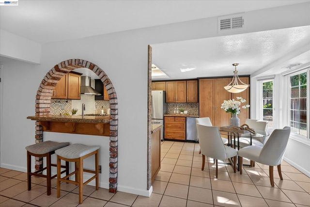 35587 Reymouth Dr, Newark, CA 94560