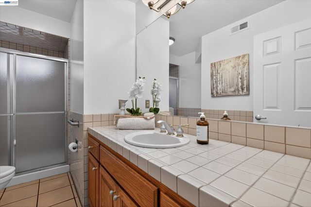 35587 Reymouth Dr, Newark, CA 94560