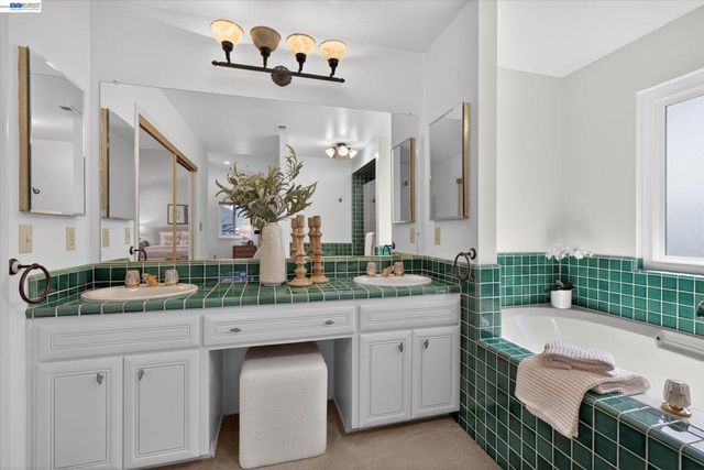 35587 Reymouth Dr, Newark, CA 94560