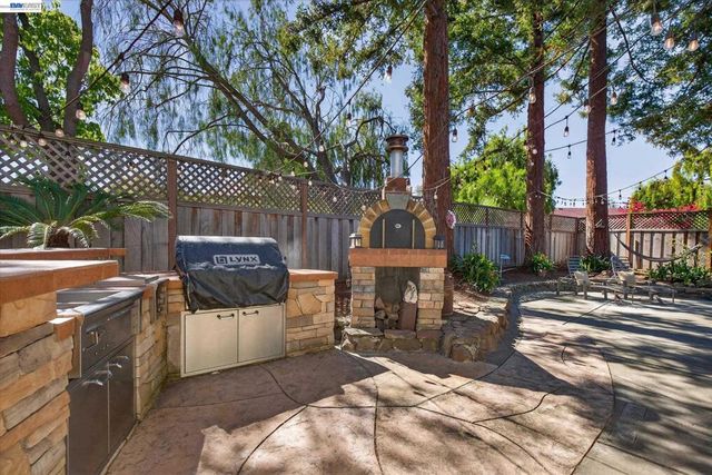 35587 Reymouth Dr, Newark, CA 94560