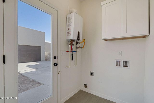 14385 BILL LAZOR Parkway, El Paso, TX 79928