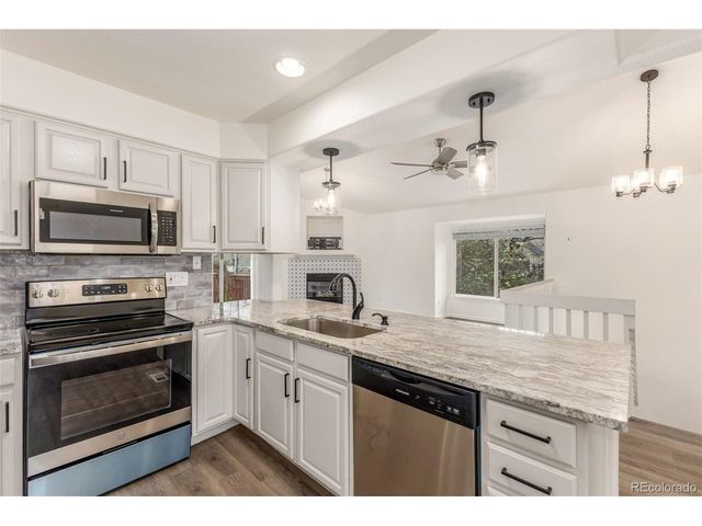 1958 S Carr St, Lakewood, CO 80227