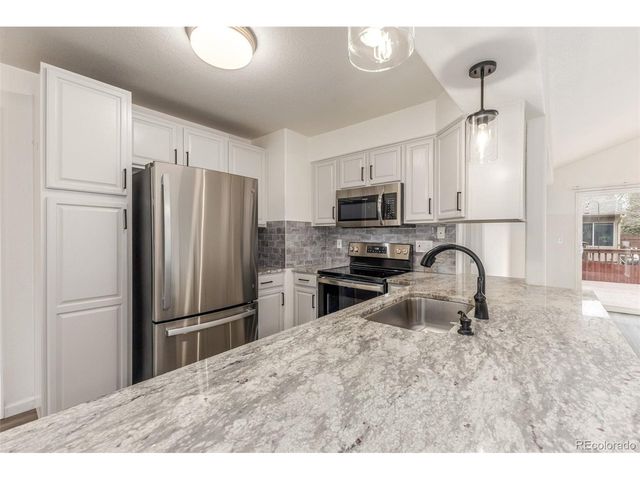 1958 S Carr St, Lakewood, CO 80227