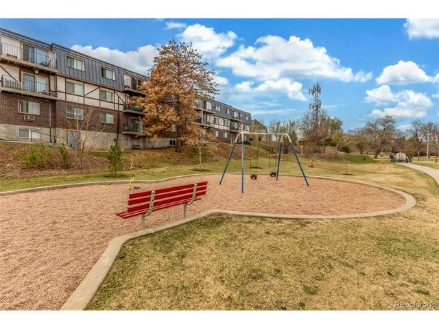 1958 S Carr St, Lakewood, CO 80227