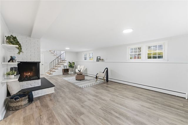 38 Juniper Lane, Holden, MA 01520