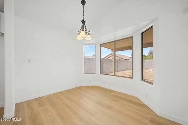 8340 W STELLA Way, Glendale, AZ 85305