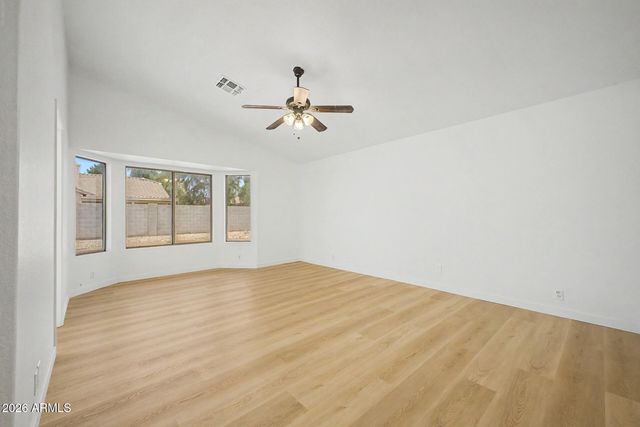 8340 W STELLA Way, Glendale, AZ 85305